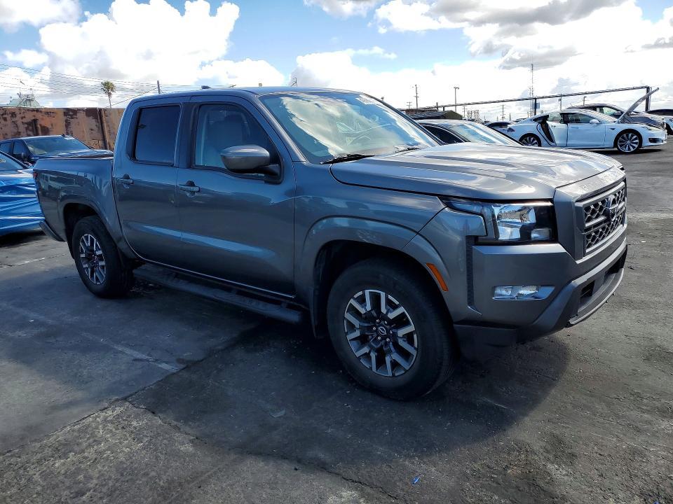 2022 Nissan Frontier sv