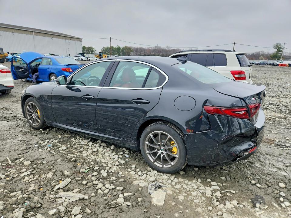 2018 Alfa Romeo Giulia Q4