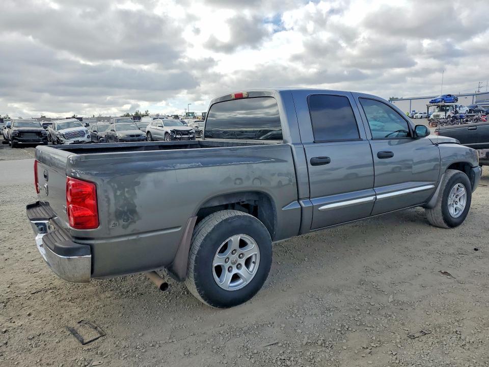 2005 Dodge Dakota
