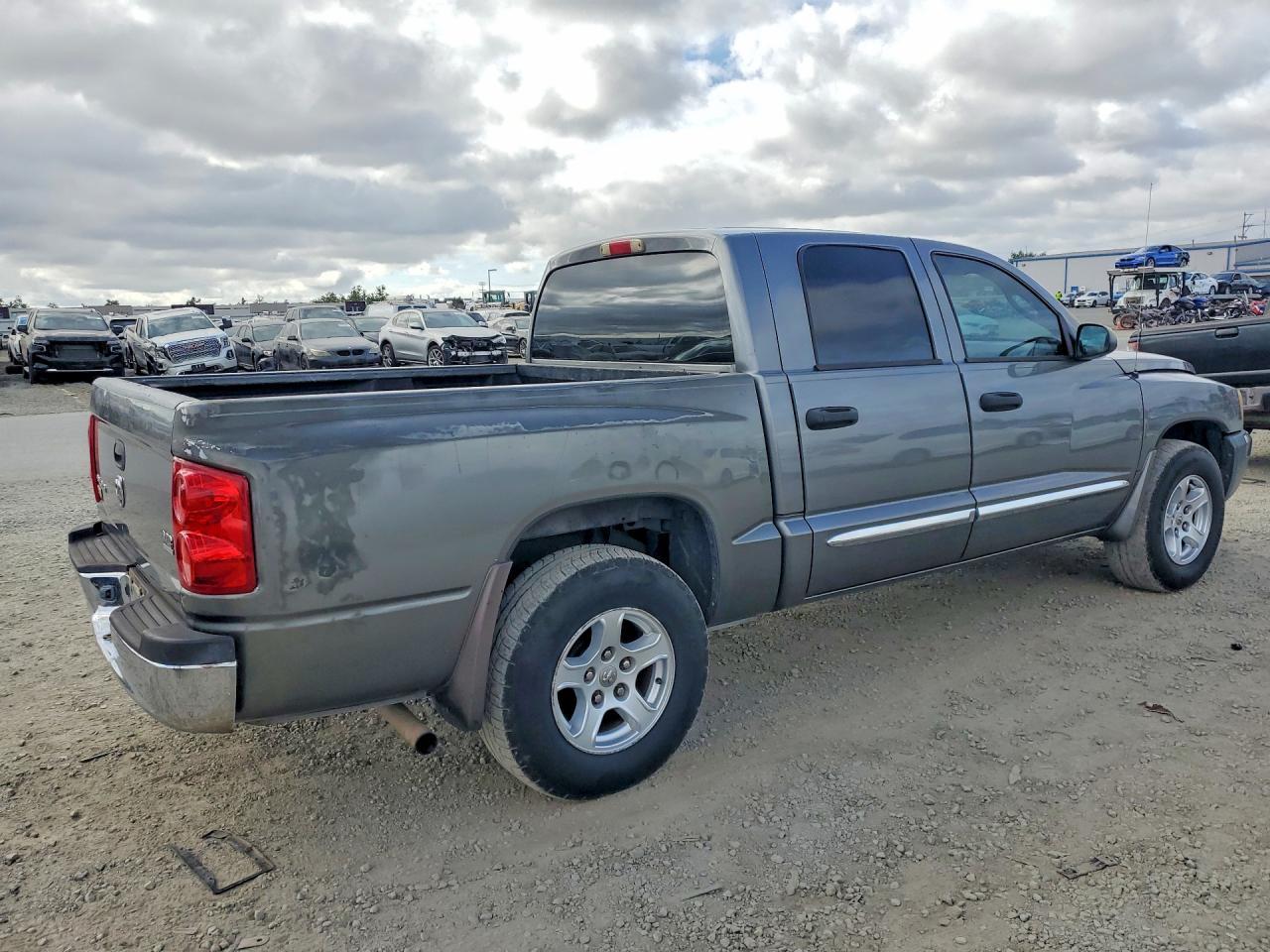 2005 Dodge Dakota