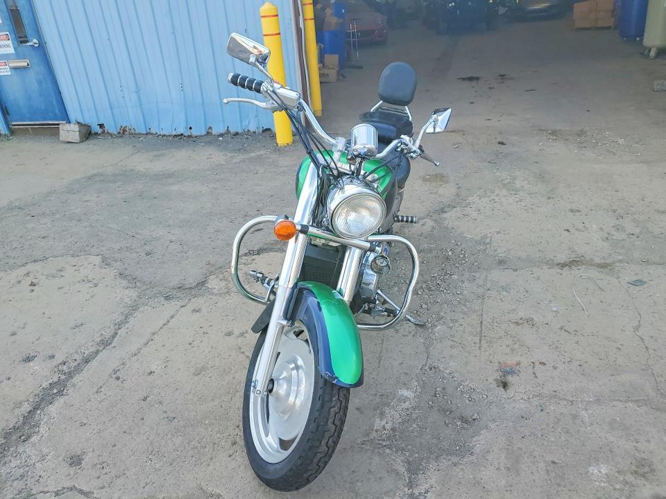 2003 Honda VT1100 C2