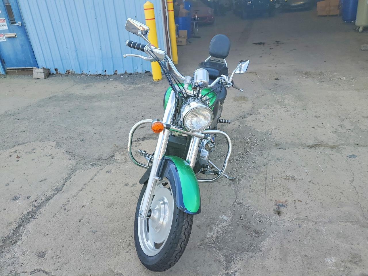 2003 Honda VT1100 C2