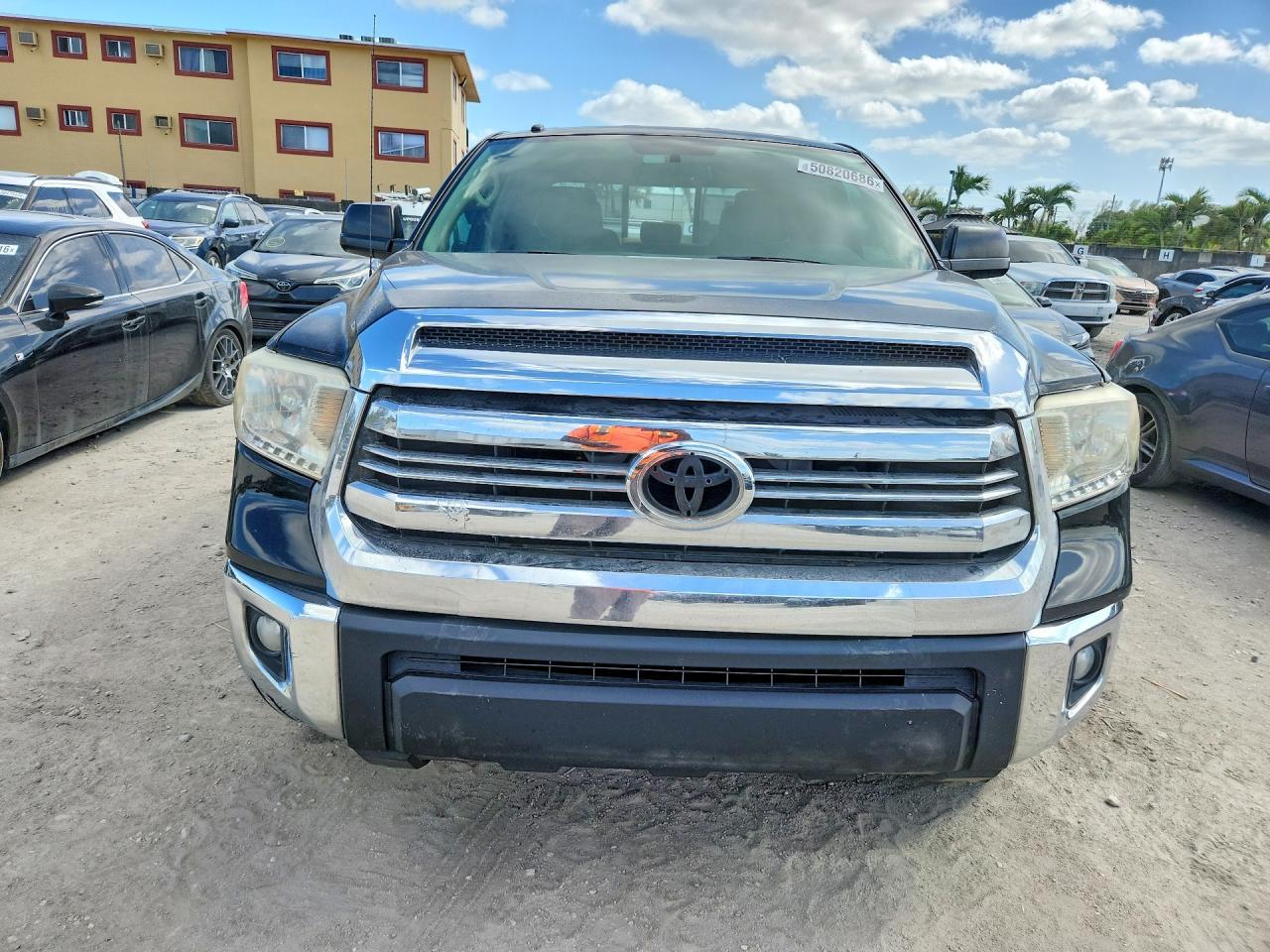 2016 Toyota Tundra SR5