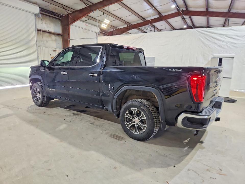 2025 GMC Sierra K1500 SLT