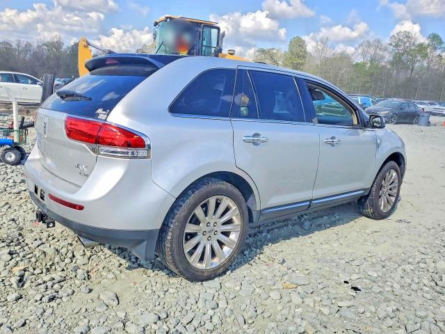 2013 Lincoln Townhouse MKX