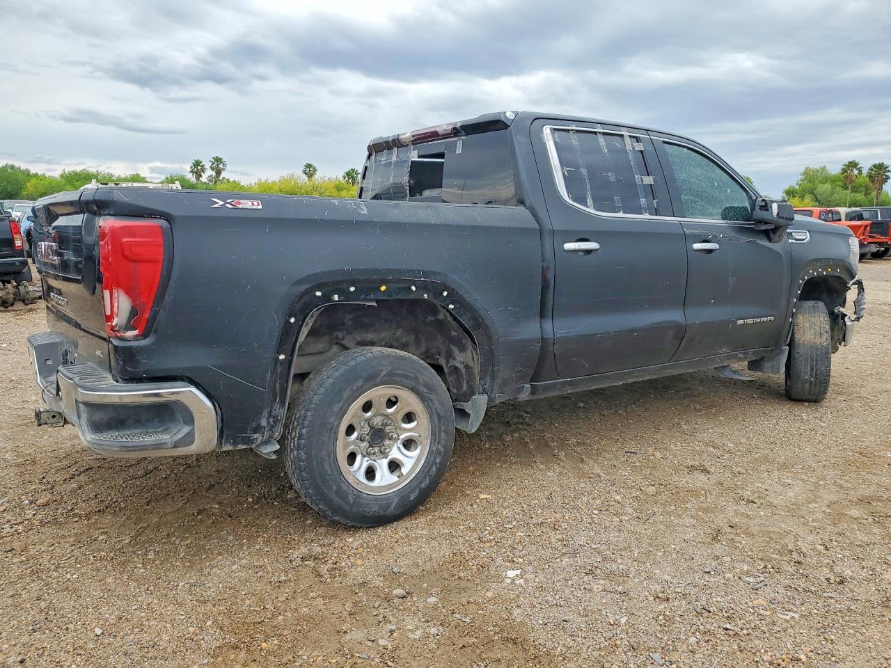2022 GMC Sierra Limited K1500 SLT