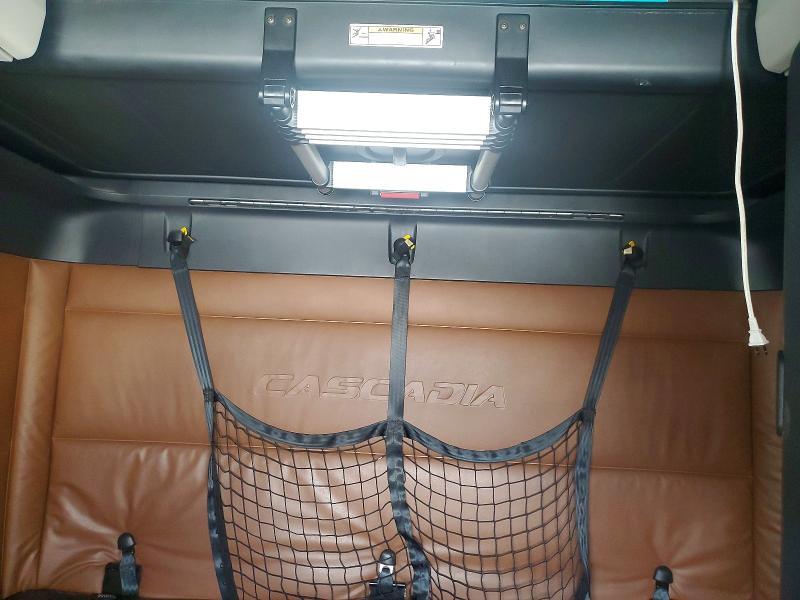 2022 Freigliner 2022 Freightliner Cascadia 126 Semi Truck