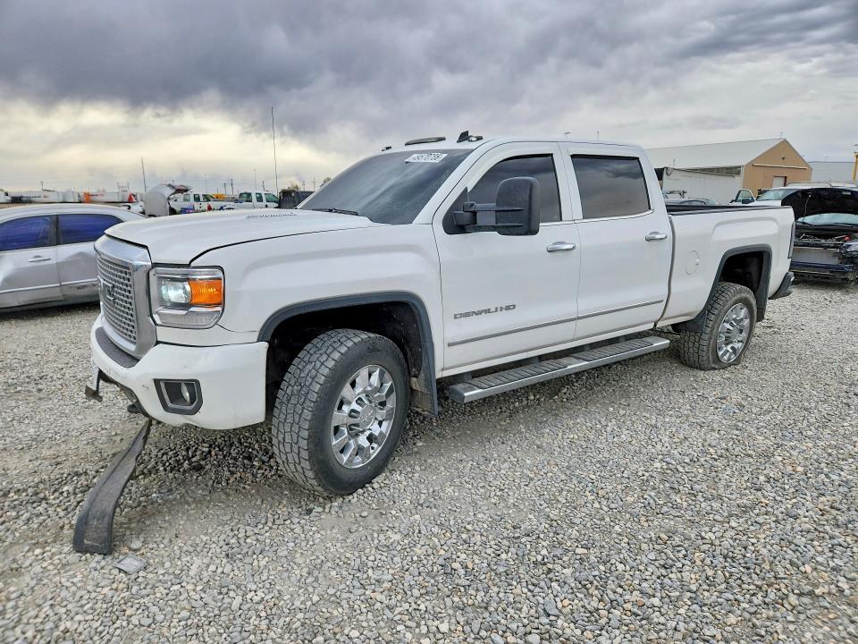 2015 GMC Sierra K2500 Denali