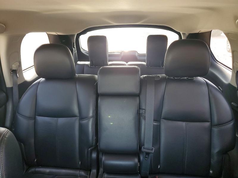 2017 Nissan Pathfinder sl