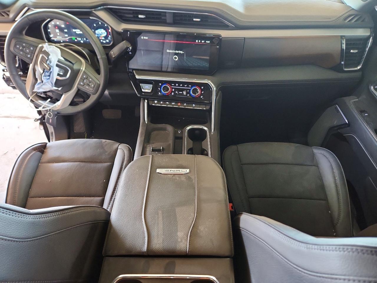 2025 GMC Sierra K2500 Denali