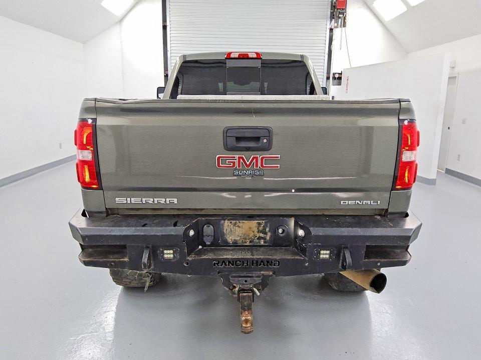 2018 GMC Sierra K2500 Denali