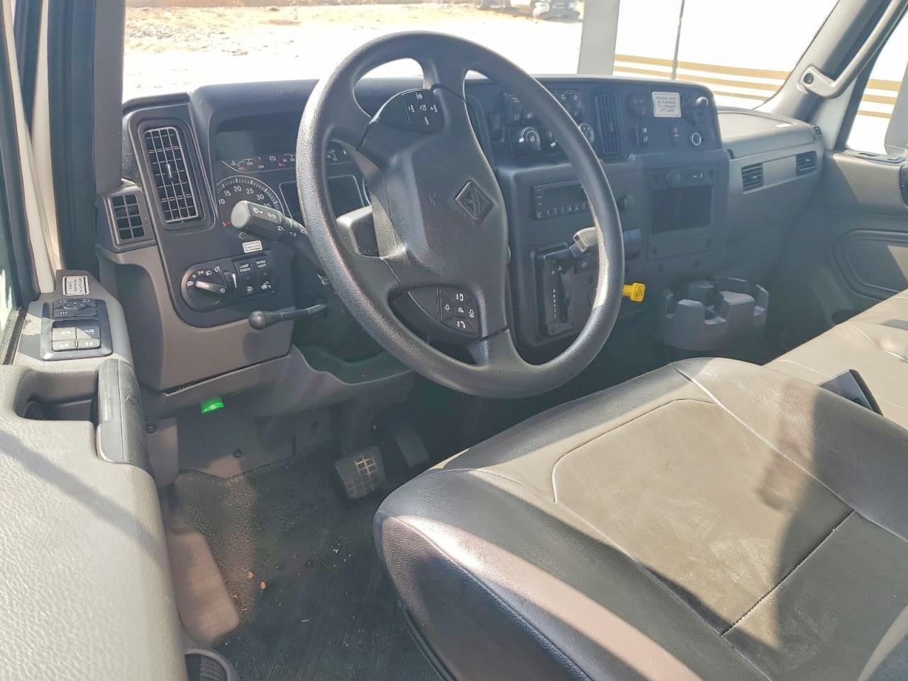 2025 International MV607 BOX Truck