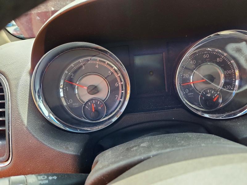 2012 Chrysler Town & Country Touring l