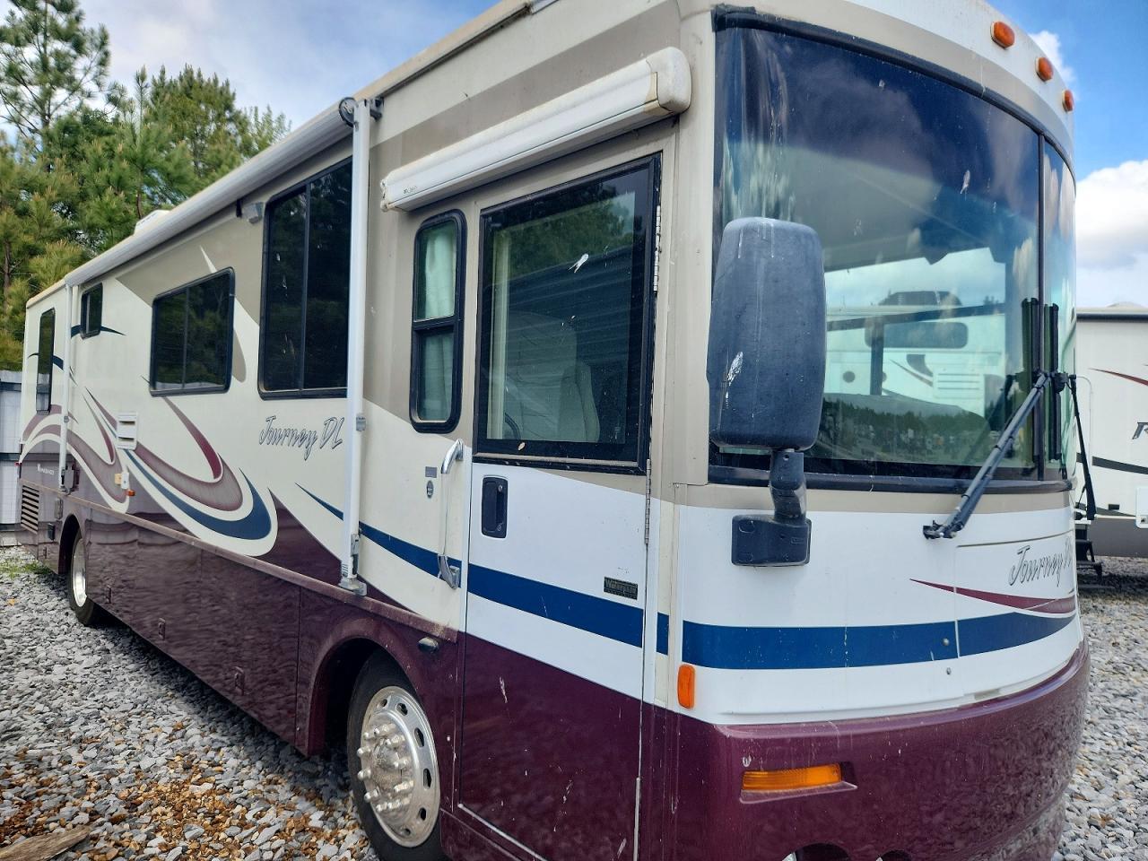 2003 Winnebago Journey RV