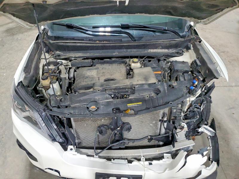 2017 Nissan Pathfinder sv