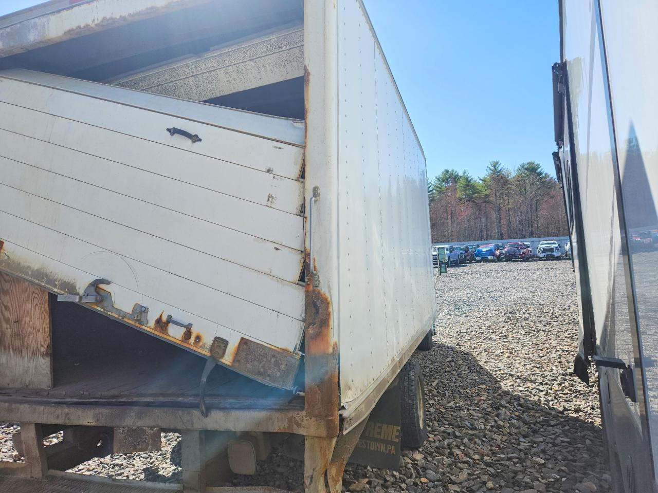2006 GMC Savana BOX Truck