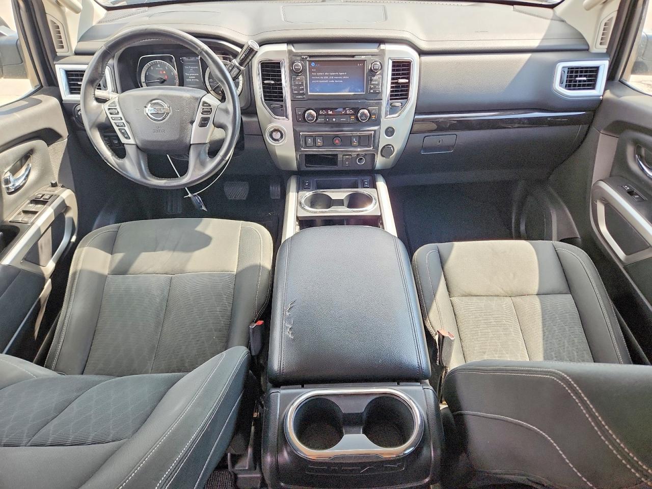 2018 Nissan Titan SV