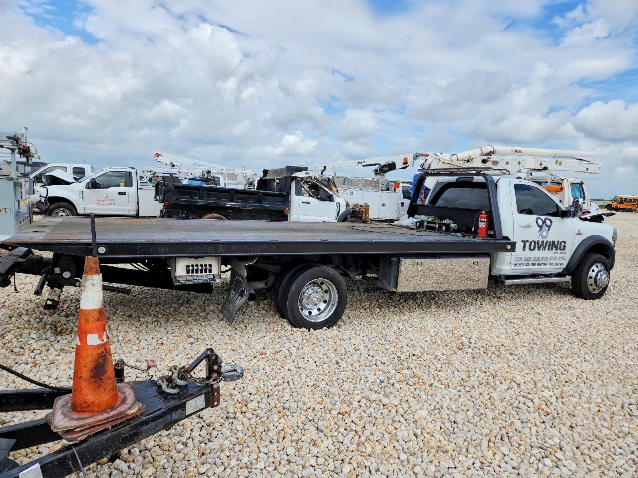 2019 Dodge RAM 5500 Flatbed Truck