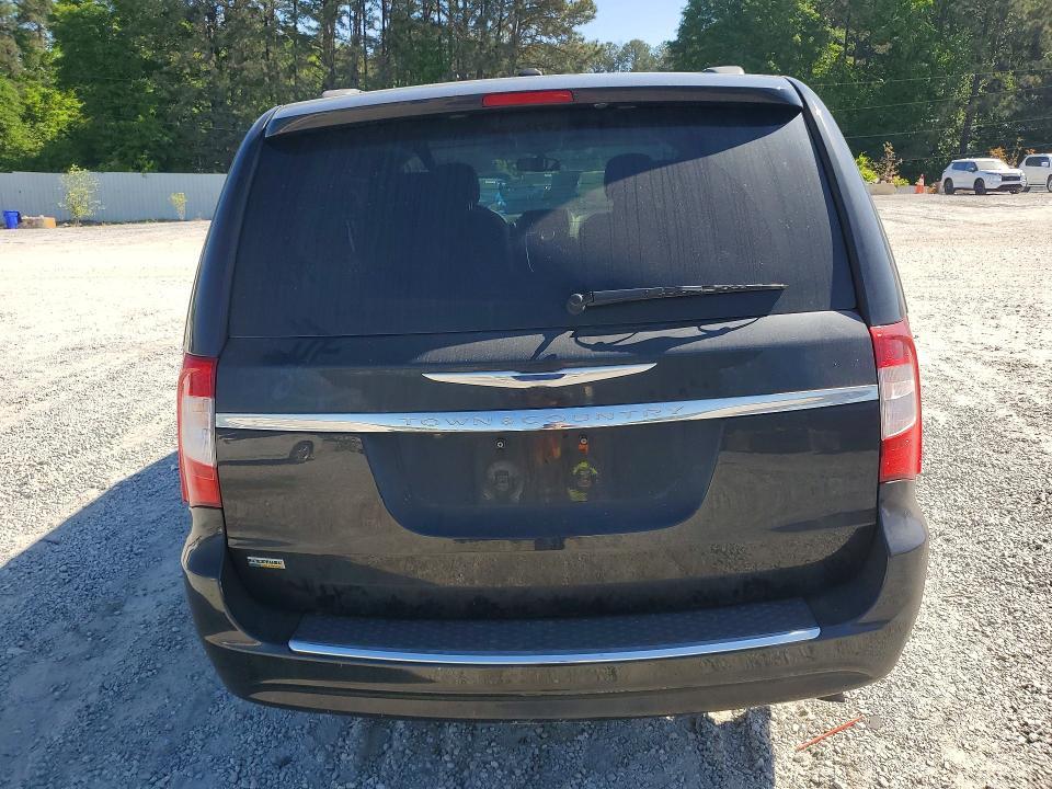 2016 Chrysler Town & Country Touring