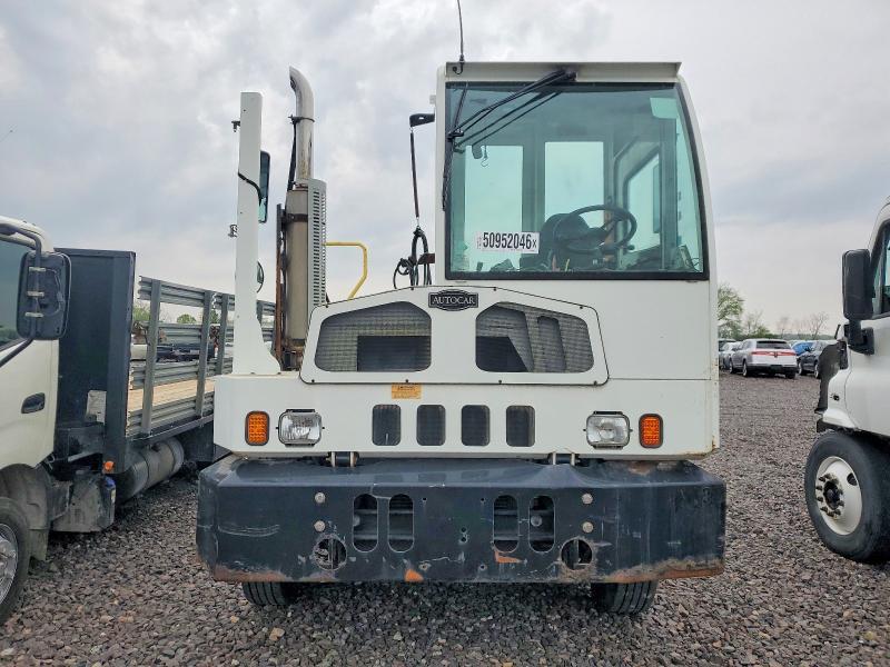 2016 Autocar Xspotter Yard Truck