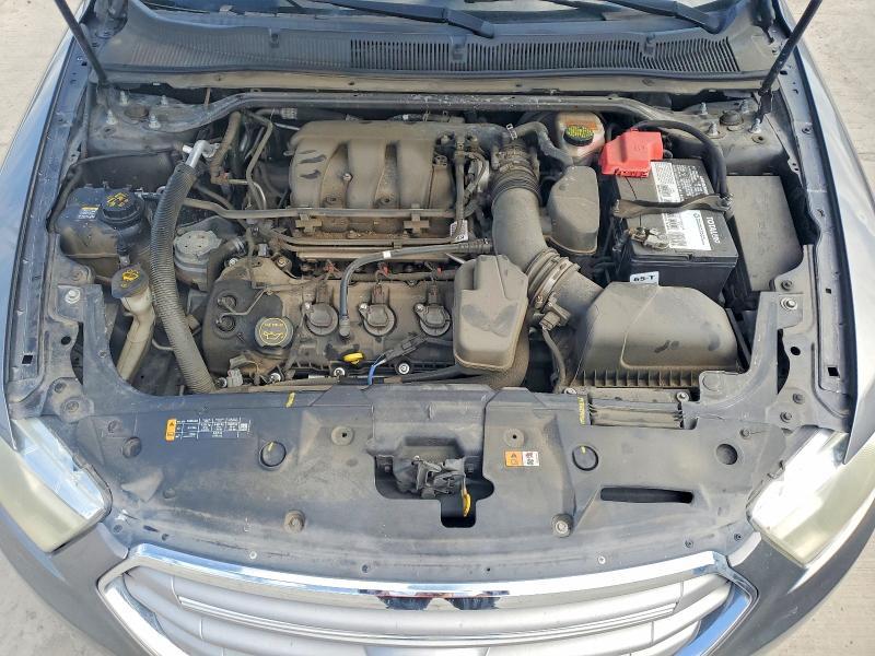 2014 Ford Taurus se