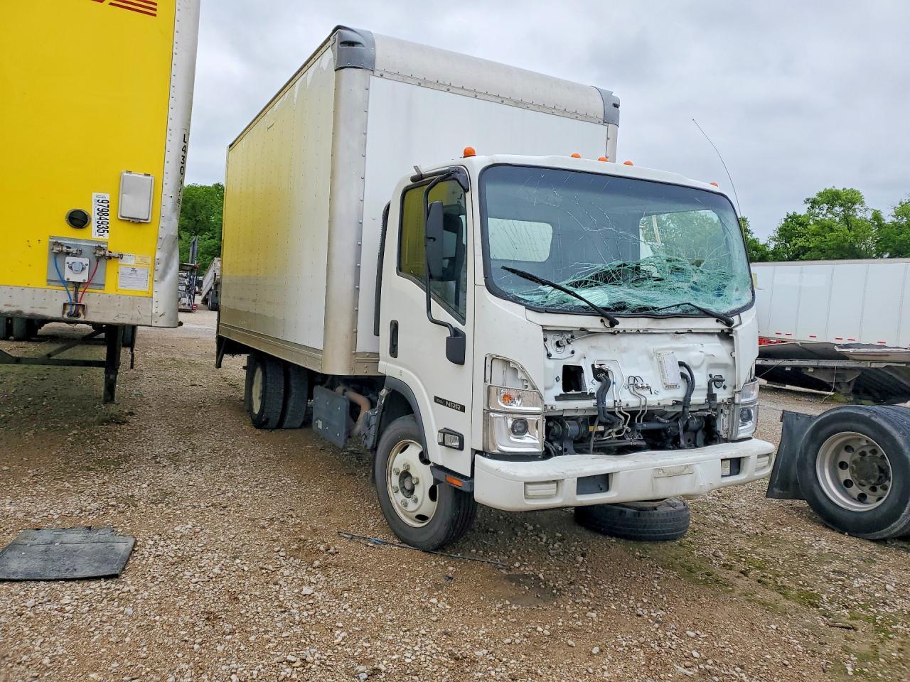 2022 Isuzu NRR