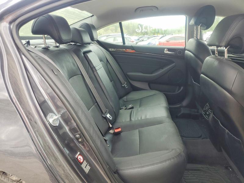 2015 KIA Cadenza Premium