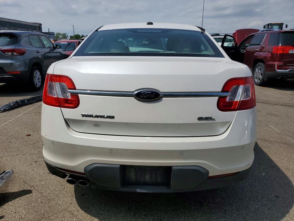 2010 Ford Taurus sel