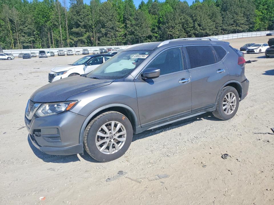 2020 Nissan Rogue sv