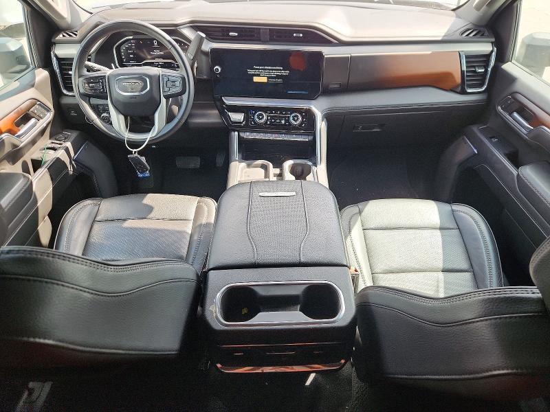 2024 GMC Sierra K2500 Denali