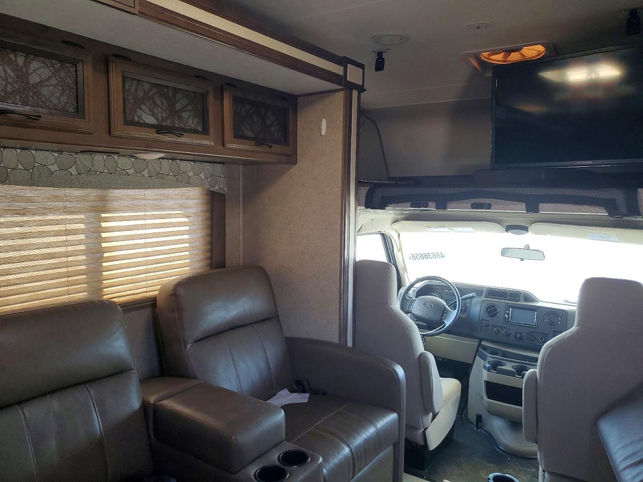 2017 Freelander 2017 Coachman RV