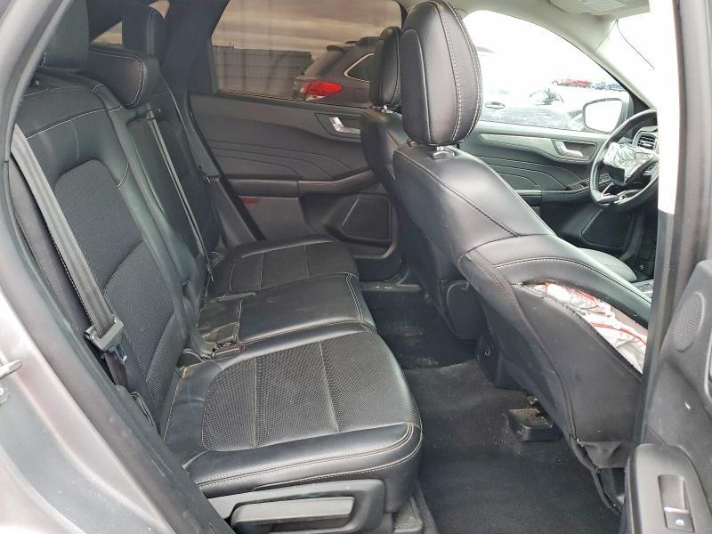 2021 Ford Escape Titanium