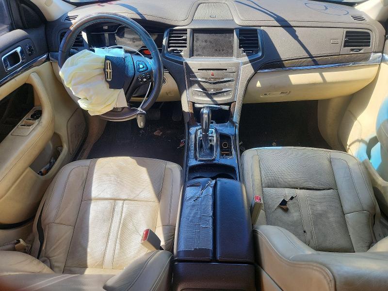 2013 Lincoln Townhouse MKS