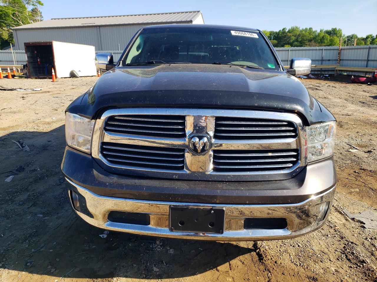 2015 Dodge RAM 1500 SLT