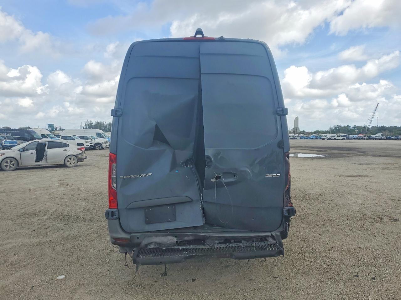 2019 Mercedes-Benz Sprinter 2500