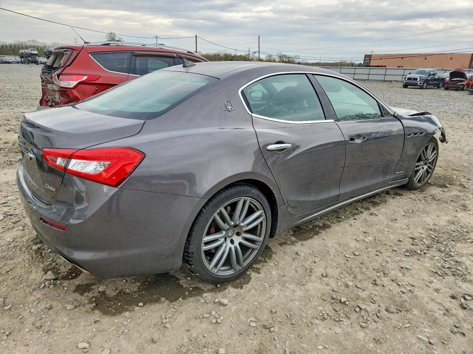2018 Maserati Ghibli s