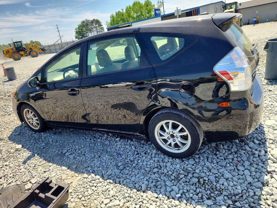 2014 Toyota Prius v Three