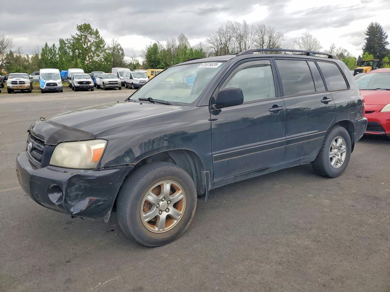 2004 Toyota Highlander Base