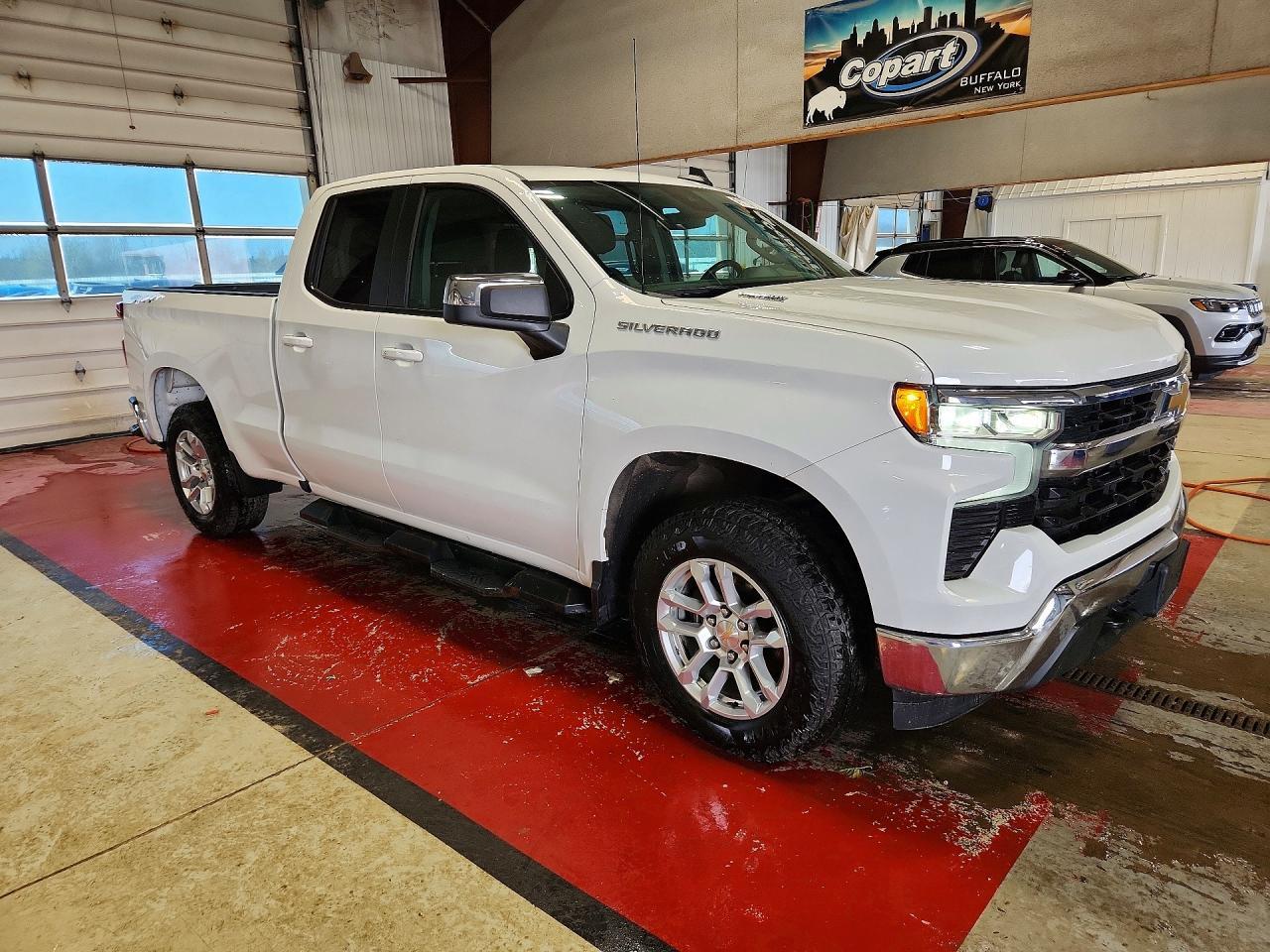 2024 Chevrolet Silverado K1500 LT-L