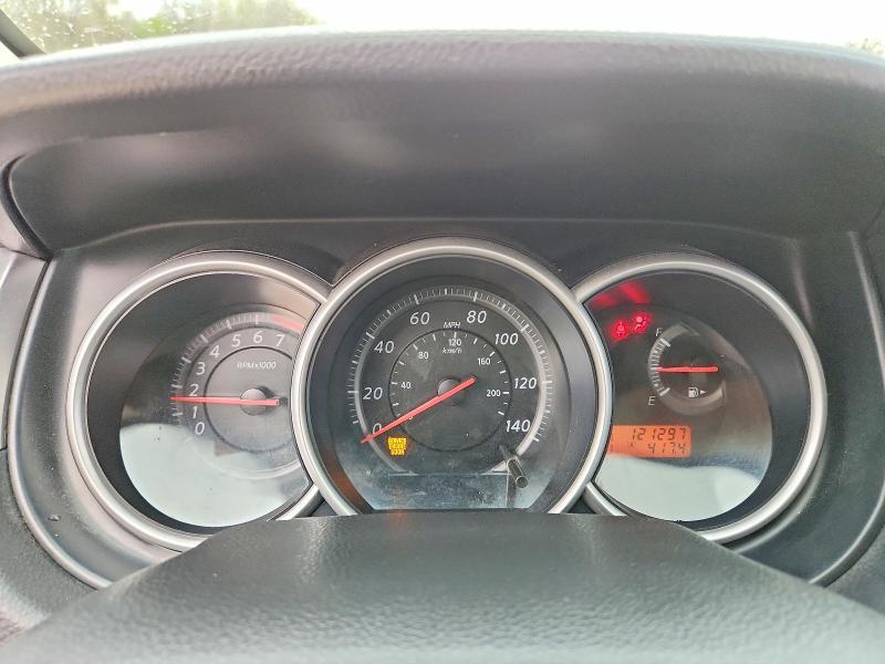 2010 Nissan Versa 1.8 s