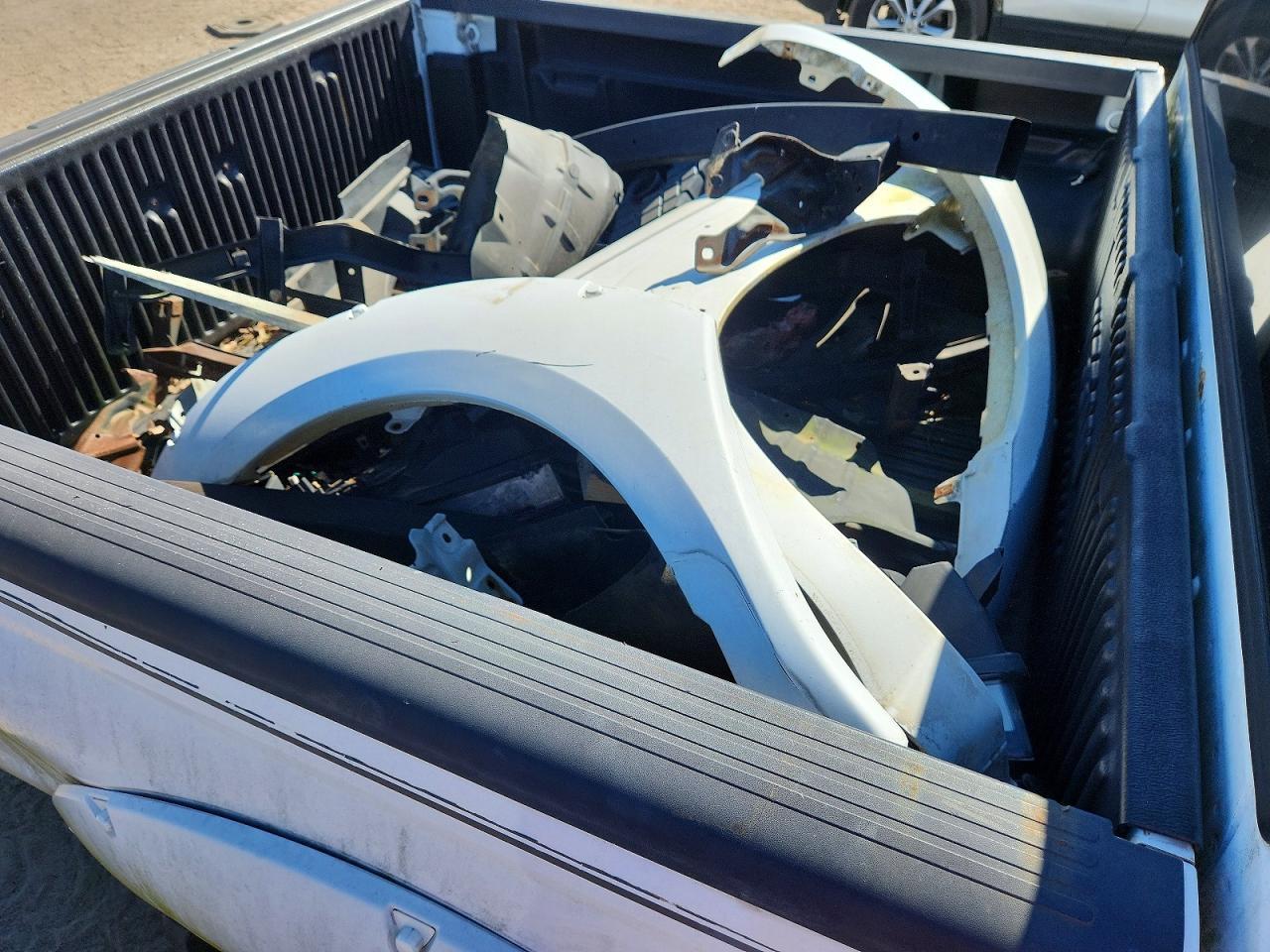 2003 Nissan Frontier XE-V6