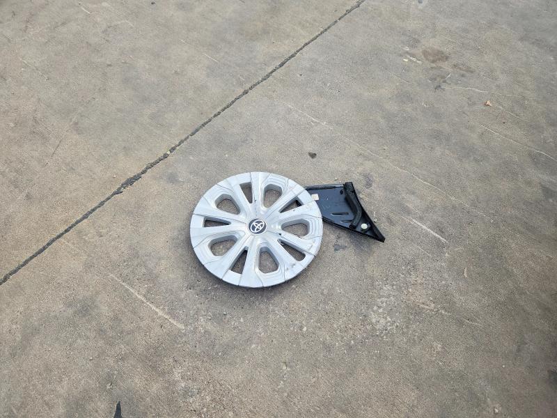 2020 Toyota Prius le