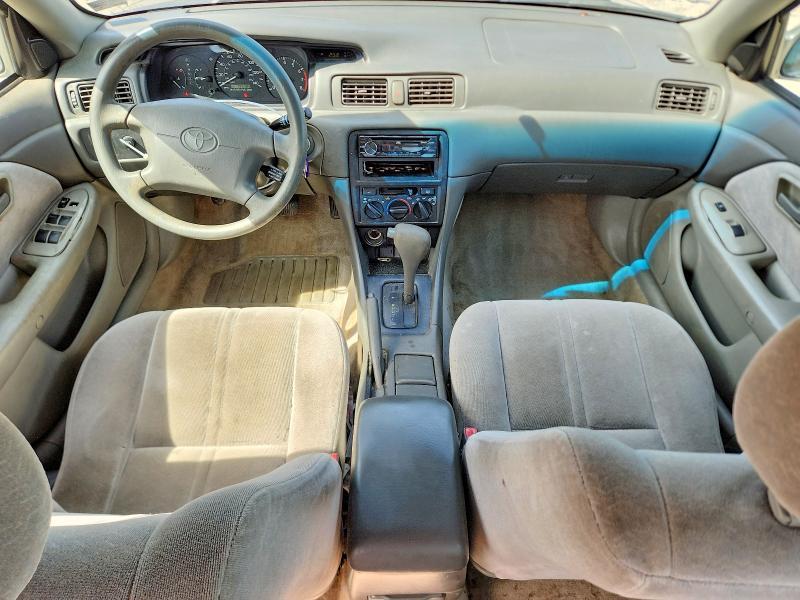 1999 Toyota Camry le