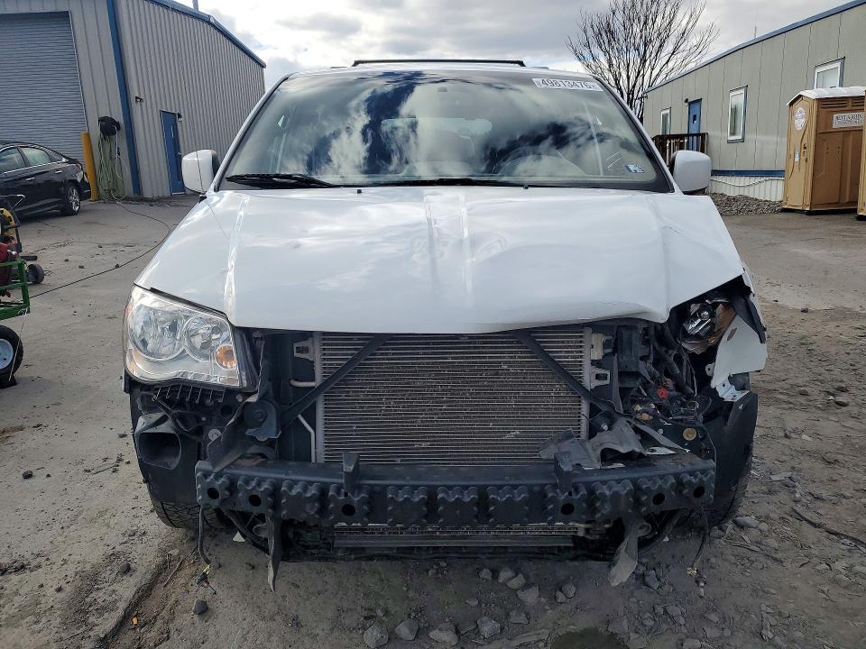 2015 Chrysler Town & Country Touring