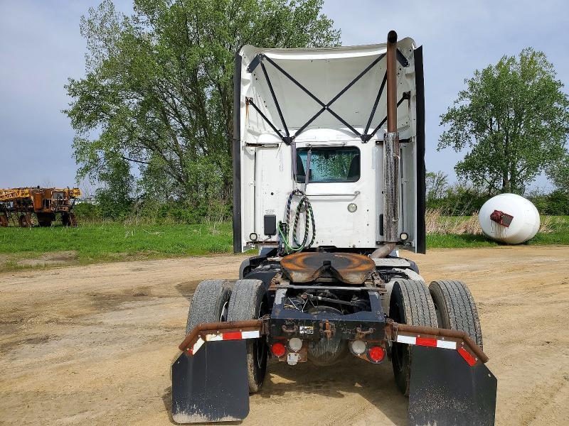 2018 Peterbilt 579 Semi Truck