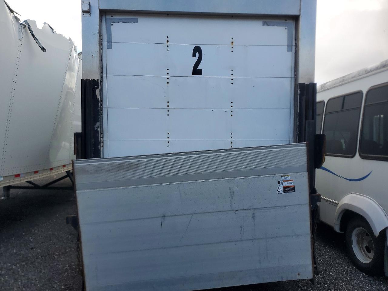 2020 Freigliner 2020 Freightliner Business Class M2 Refrigerated B