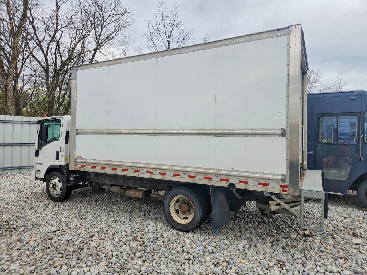 2021 Isuzu NPR HD BOX Truck