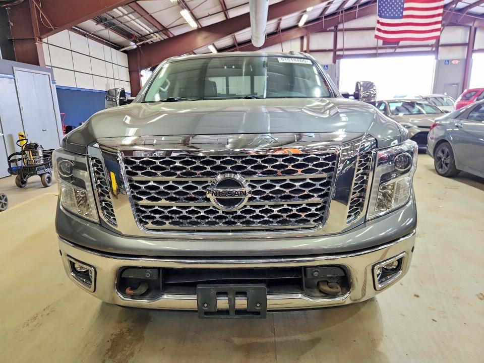 2018 Nissan Titan SL