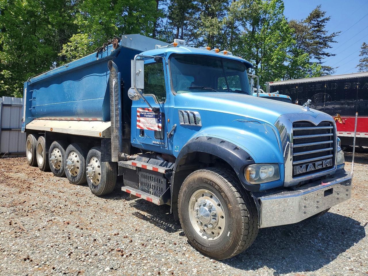 2013 Mack GU713 Dump Truck