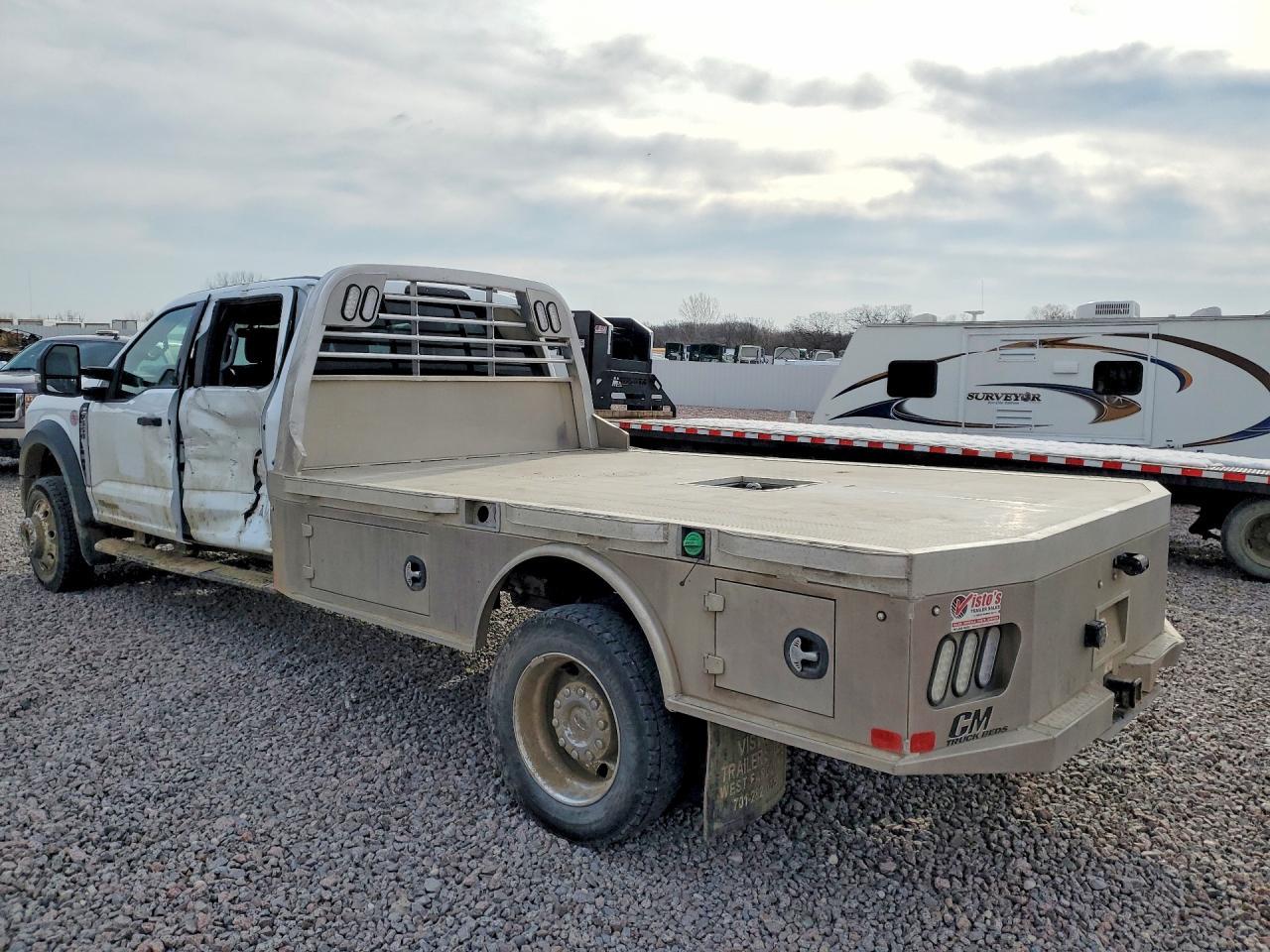 2024 Ford F550 Super Duty Flatbed Truck